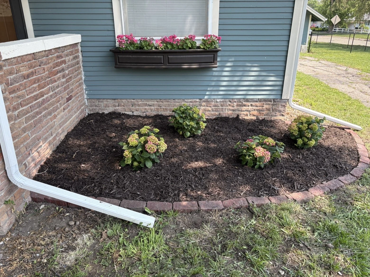 Garden bed installation by Lucky Landscapes